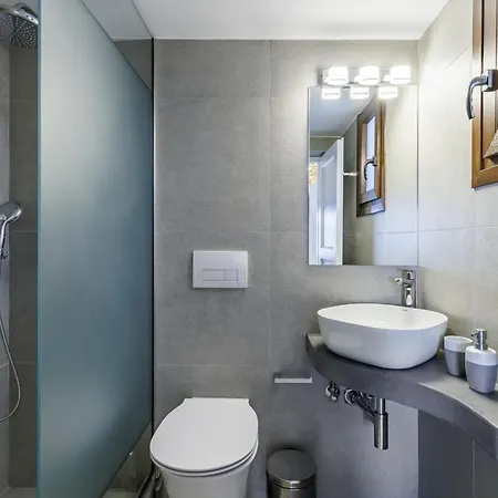 Bleu & Villa Skopelos Town