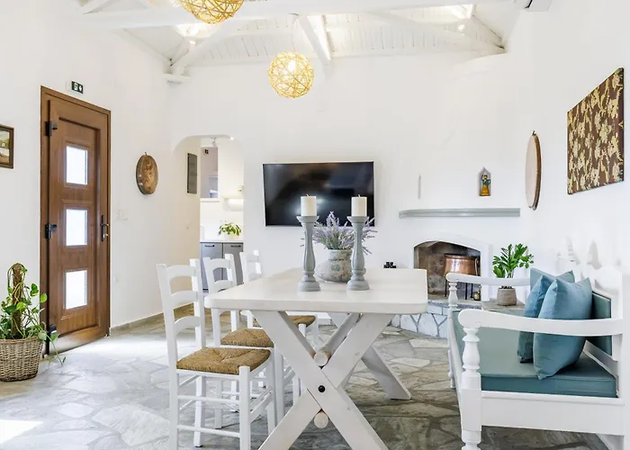 Bleu & Villa Skopelos Town