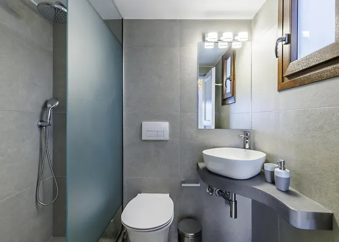 Bleu & Villa Skopelos Town